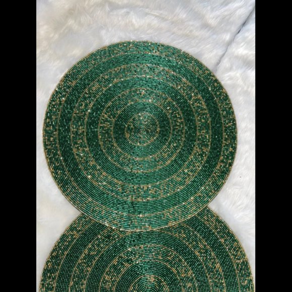 NWT TWO Green & Gold Christmas Holiday Bead Embellished Placemat Chargers - Picture 5 of 6